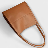 Neva | Bolsa de Hombro Texturizada con Bolsillo Frontal Estructurado para Mujeres