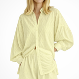 Darla | Conjunto de Verano de Camisa de Manga Larga Oversized y Pantalones Cortos a Juego para Mujeres