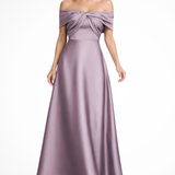 Cordelia | Vestido maxi de satén plisado sin mangas para invitadas de boda