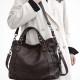 Elowen | Bolso de hombro con detalles de tachuelas para mujer