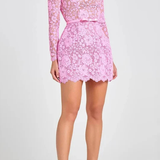Florrie | Vestido mini de encaje floral de cuello alto y mangas largas para mujer