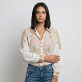Blusa Camisera Ornamentada con Manga Larga para Elegancia Cuidadosa
