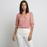 Blusa Camisera a Rayas con Cuello Amplio para Uso Diario