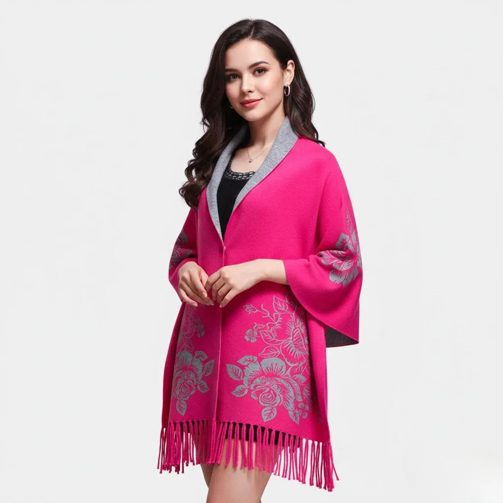 Cárdigan tipo kimono en tejido elegante | Corte amplio | Patrón floral con flecos