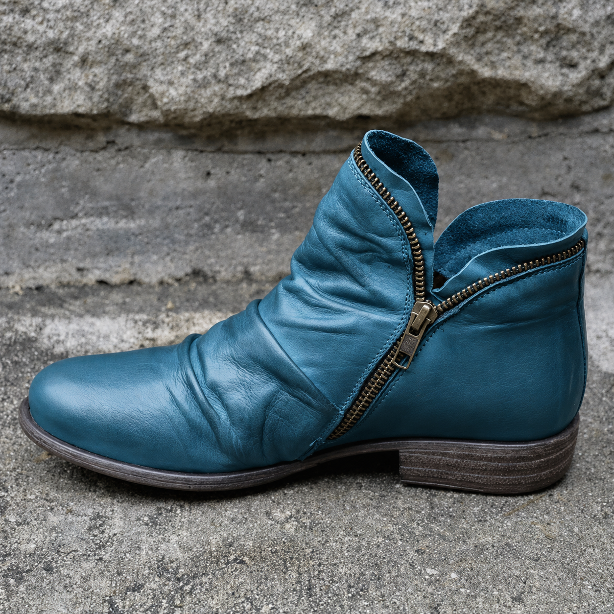 Julie - Botas Elegantes com Zíper