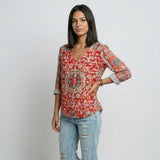 Blusa Estampada con Escote en V para Conforto Desenfadado