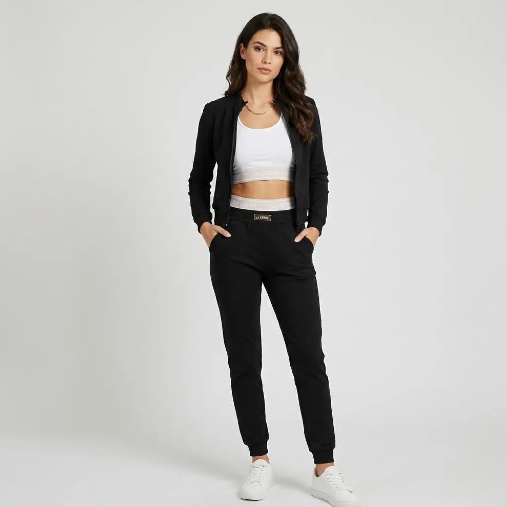 Conjunto urbano en mezcla cómoda | Tres piezas ajustadas | Elegancia casual moderna