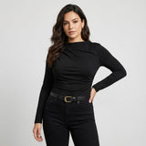 Top elegante en viscosa fluida | Corte ajustado | Escote asimétrico drapeado