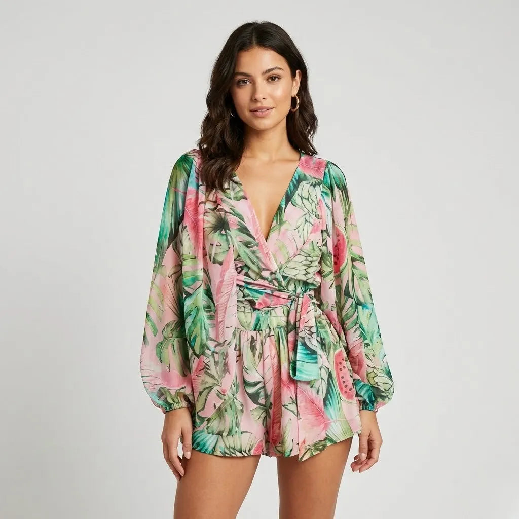 Mono corto fluido con estampado tropical | Corte suelto | Espíritu de verano