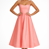 Klementīne | Vestido midi de invitada de boda con tirantes de tirantes cuadrados
