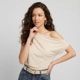 Blusa Femenina Asimétrica de Un Hombro con Caída Fluida