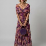 Calen | Vestido midi elegante con hombros descubiertos y diseño fluido