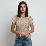 Blusa Texturizada con Relieve Floral para Elegancia Diaria