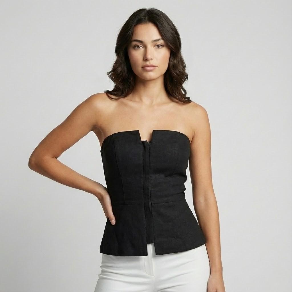 Top bustier elegante en viscosa estructurada | Corte entallado con peplum | Sofisticación moderna