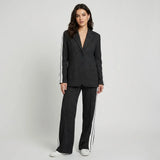 Conjunto de sastrería en mezcla elegante | Blazer y pantalones rectos | Estilo urbano sofisticado