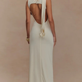 Ines | Vestido maxi sin mangas con escote redondo y abertura en la espalda