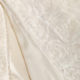 Mariah | Vestido ajustado sin mangas de cuello en V para mujeres con textura de flores 3D para invitadas de boda