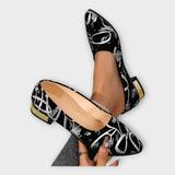 Eneken | Bailarina elegante con detalles refinados
