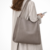 Neva | Bolsa de Hombro Texturizada con Bolsillo Frontal Estructurado para Mujeres