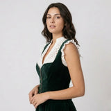 Top romántico de algodón bordado | Corte ajustado | Elegancia femenina