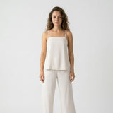 Conjunto Fluido con Top de Tirantes Finos y Pantalones Amplios Ligeros