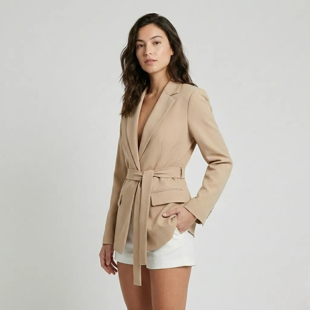 Elegancia estructurada | Blazer vestido de sastrería | Silueta contemporánea