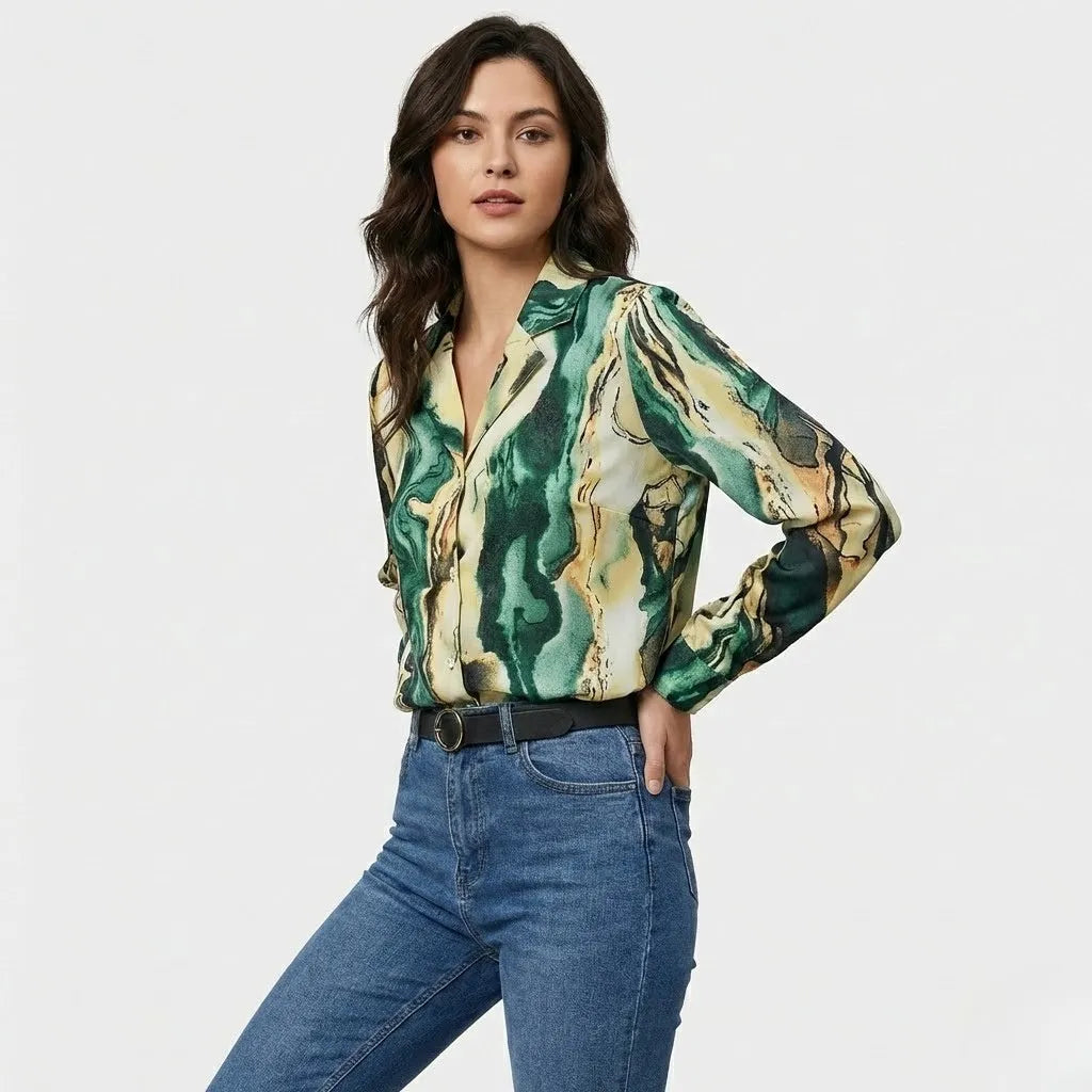 Blusa fluida estampada en mezcla de viscosa | Corte suelto | Estilo contemporáneo