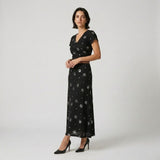 Conjunto Elegante con Falda Plisada y Blusa Cruzada para Días Ligeros