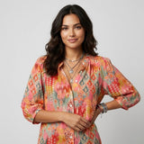 Blusa estampada de inspiración bohemia | Corte suelto | Estilo relajado