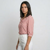 Blusa Camisera a Rayas con Cuello Amplio para Uso Diario