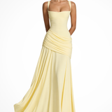 Lavinia | Vestido Maxi de Cuello Cuadrado para Invitadas de Boda con Corte Lateral