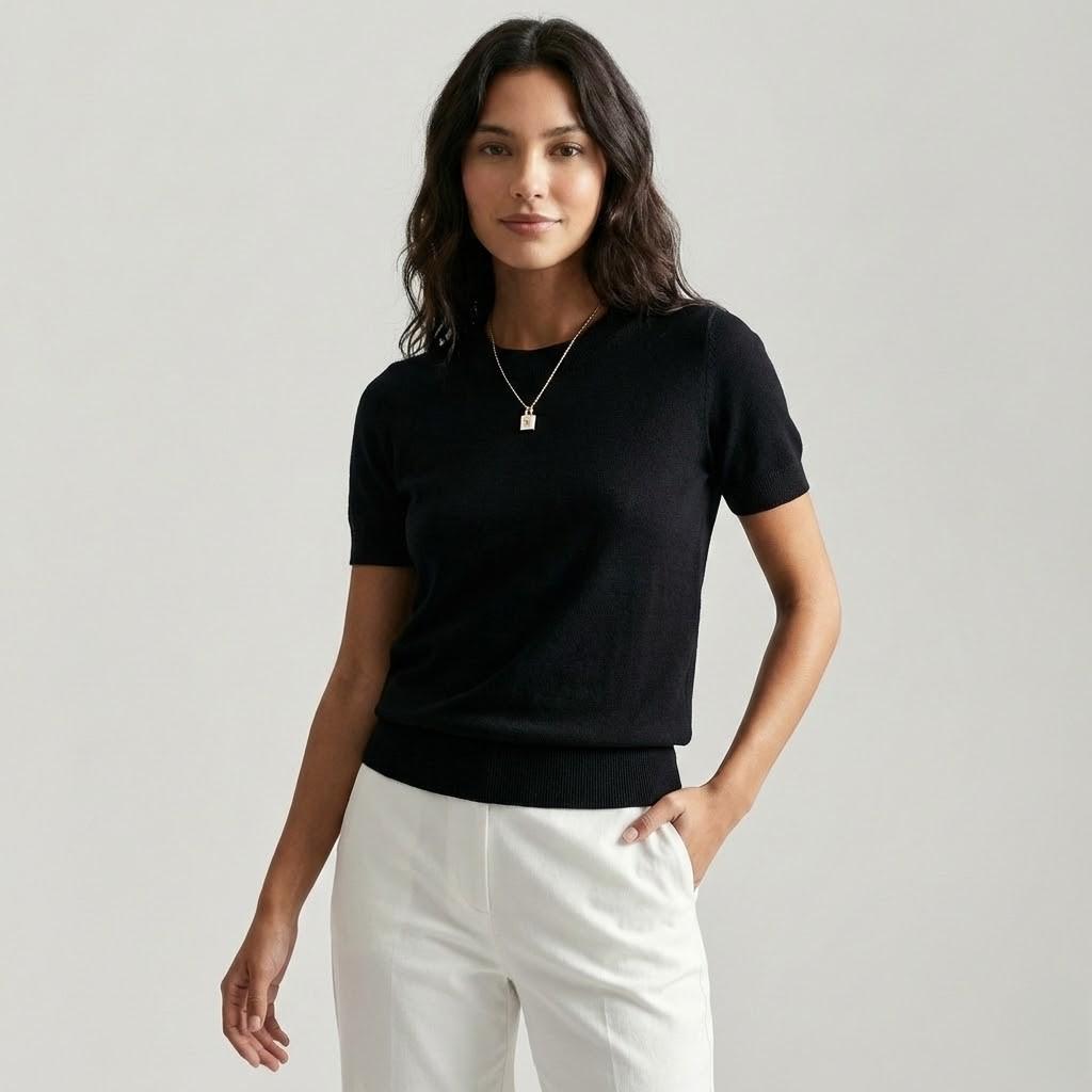 Camiseta de punto fino con tacto suave | Corte recto | Esencial minimalista