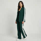 Conjunto de sastrería en mezcla elegante | Blazer y pantalones rectos | Estilo urbano sofisticado