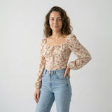 Blusa Ajustada con Escote Fruncido y Mangas Voluminosas Románticas