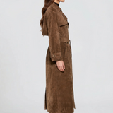 Abrigo Trench Largo de Suede Marrón para Mujer con Frente Doble Botonadura y Cinturón