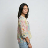 Blusa Estampada con Escote en V para Conforto Ligero