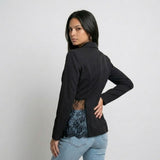Blazer Estructurado con Inserciones de Encaje y Corte Elegante