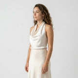 Top Fluido con Escote Drapado y Corte Elegante Sin Mangas