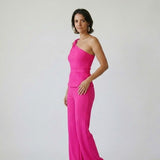 Conjunto Fluido con Top Asimétrico y Pantalones Anchos para Elegancia Moderna