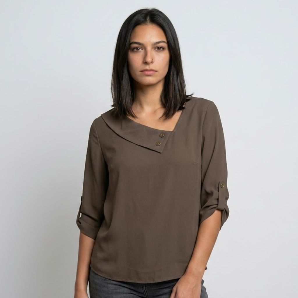 Blusa Ligera con Botones en el Escote para Conforto Diario