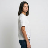 Blusa Ligera con Botones Laterales para Conforto Diario