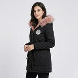 Parka femenina forrada con capucha | Corte ajustable | Confort urbano de invierno