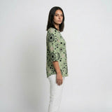 Blusa Regular con Patrón Floral para Conforto Diario