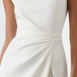 Clarissa | Vestido maxi de invitada de boda sin mangas con drapeado en la cintura