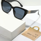 Jamilla | Gafas de Sol Cat Eye para Mujeres con Detalles Dorados