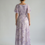 Rocío™ | Vestido midi con mangas onduladas