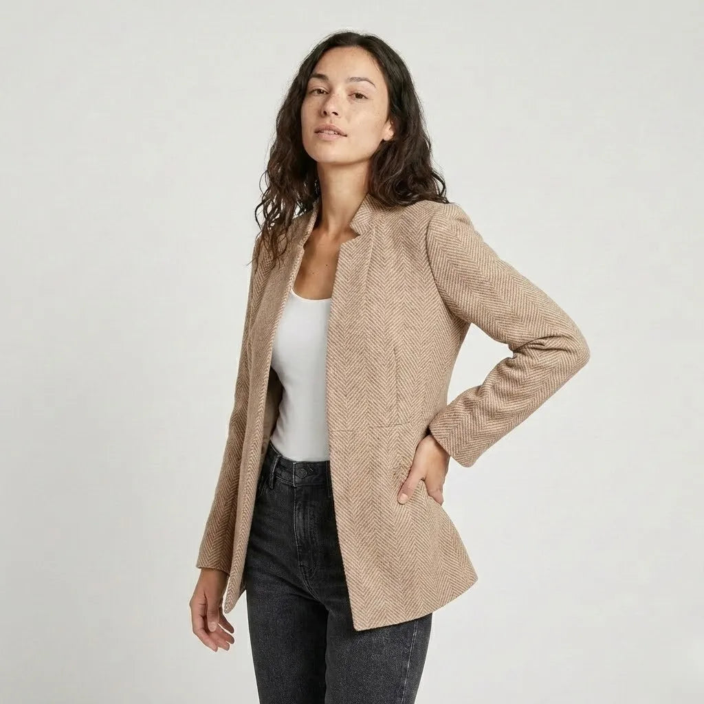 Blazer alargado estructurado en mezcla de lana | Corte entallado | Elegancia urbana versátil