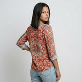 Blusa Estampada con Escote en V para Conforto Desenfadado