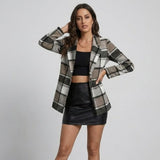 Blazer estructurado en mezcla de lana | Corte entallado | Patrón clásico atemporal