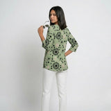 Blusa Regular con Patrón Floral para Conforto Diario
